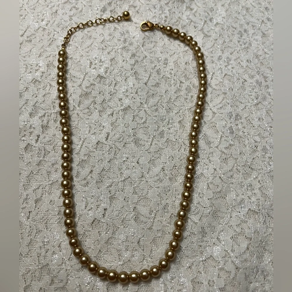 Napier/vintage gold faux pearl necklace, 16”